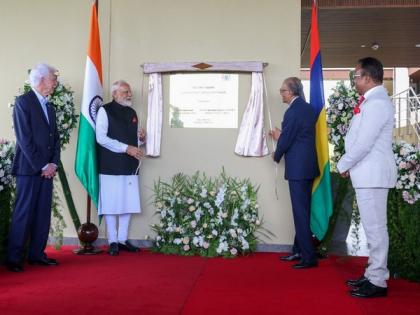 PM Modi, Mauritius PM inaugurate Atal Bihari Vajpayee Institute of Public Service and Innovation | PM Modi, Mauritius PM inaugurate Atal Bihari Vajpayee Institute of Public Service and Innovation PM Modi, Mauritius PM inaugurate Atal Bihari Vajpayee Institute of Public Service and Innovation | PM Modi, Mauritius PM inaugurate Atal Bihari Vajpayee Institute of Public Service and Innovation