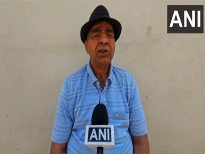 "Sports Ministry made good decision in interest of wrestling players": Mahavir Singh Phogat after revocation of ban on WFI | "Sports Ministry made good decision in interest of wrestling players": Mahavir Singh Phogat after revocation of ban on WFI "Sports Ministry made good decision in interest of wrestling players": Mahavir Singh Phogat after revocation of ban on WFI | "Sports Ministry made good decision in interest of wrestling players": Mahavir Singh Phogat after revocation of ban on WFI