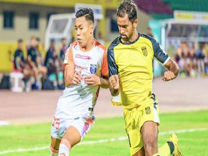 ISL: Hyderabad FC share spoilts with Kerala Blasters FC as league stage concludes | ISL: Hyderabad FC share spoilts with Kerala Blasters FC as league stage concludes ISL: Hyderabad FC share spoilts with Kerala Blasters FC as league stage concludes | ISL: Hyderabad FC share spoilts with Kerala Blasters FC as league stage concludes