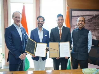 The Estée Lauder Companies Partners with India’s Ministry of Commerce and Industry to Advance Entrepreneurship and Innovation in Beauty | The Estée Lauder Companies Partners with India’s Ministry of Commerce and Industry to Advance Entrepreneurship and Innovation in Beauty The Estée Lauder Companies Partners with India’s Ministry of Commerce and Industry to Advance Entrepreneurship and Innovation in Beauty | The Estée Lauder Companies Partners with India’s Ministry of Commerce and Industry to Advance Entrepreneurship and Innovation in Beauty