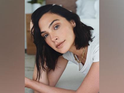 Gal Gadot honoured with Hollywood Walk of Fame star, celebrates with husband daughter | Gal Gadot honoured with Hollywood Walk of Fame star, celebrates with husband daughter Gal Gadot honoured with Hollywood Walk of Fame star, celebrates with husband daughter | Gal Gadot honoured with Hollywood Walk of Fame star, celebrates with husband daughter