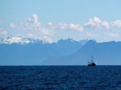 Taiwan Coast Guard seizes suspected Chinese vessel in restricted waters off northwest Taiwan | Taiwan Coast Guard seizes suspected Chinese vessel in restricted waters off northwest Taiwan Taiwan Coast Guard seizes suspected Chinese vessel in restricted waters off northwest Taiwan | Taiwan Coast Guard seizes suspected Chinese vessel in restricted waters off northwest Taiwan