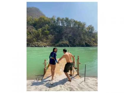 Varun Dhawan, Pooja Hegde announce Rishikesh wrap of 'Hai Jawani Toh Ishq Hona Hai' in adventurous style | Varun Dhawan, Pooja Hegde announce Rishikesh wrap of 'Hai Jawani Toh Ishq Hona Hai' in adventurous style Varun Dhawan, Pooja Hegde announce Rishikesh wrap of 'Hai Jawani Toh Ishq Hona Hai' in adventurous style | Varun Dhawan, Pooja Hegde announce Rishikesh wrap of 'Hai Jawani Toh Ishq Hona Hai' in adventurous style