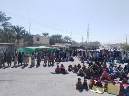 Pakistan: Strike in Gwadar, other cities of Balochistan to support BYC's recent protests | Pakistan: Strike in Gwadar, other cities of Balochistan to support BYC's recent protests Pakistan: Strike in Gwadar, other cities of Balochistan to support BYC's recent protests | Pakistan: Strike in Gwadar, other cities of Balochistan to support BYC's recent protests