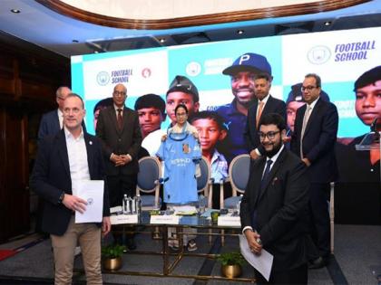"Manchester City sign MoU to set up sports school in Bengal", Mamata Banerjee announces | "Manchester City sign MoU to set up sports school in Bengal", Mamata Banerjee announces "Manchester City sign MoU to set up sports school in Bengal", Mamata Banerjee announces | "Manchester City sign MoU to set up sports school in Bengal", Mamata Banerjee announces