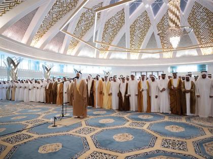 Hazza bin Zayed performs Eid Al-Fitr prayer, receives well-wishers | Hazza bin Zayed performs Eid Al-Fitr prayer, receives well-wishers Hazza bin Zayed performs Eid Al-Fitr prayer, receives well-wishers | Hazza bin Zayed performs Eid Al-Fitr prayer, receives well-wishers
