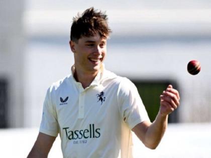 Corey Flintoff signs two-year rookie contract with Kent | Corey Flintoff signs two-year rookie contract with Kent