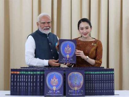 Thailand PM Shinawatra gifts PM Modi 'World Tipitaka' holy scriptures | Thailand PM Shinawatra gifts PM Modi 'World Tipitaka' holy scriptures Thailand PM Shinawatra gifts PM Modi 'World Tipitaka' holy scriptures | Thailand PM Shinawatra gifts PM Modi 'World Tipitaka' holy scriptures