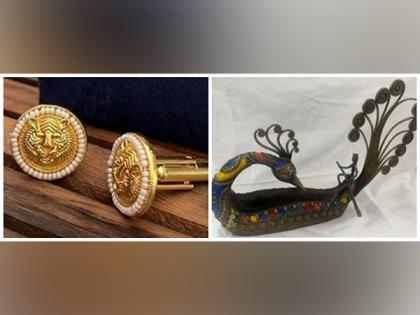 PM Modi gifts Brass Dokra Peacock themed boat to Thai PM, silver-gold cufflinks to spouse of Thai PM | PM Modi gifts Brass Dokra Peacock themed boat to Thai PM, silver-gold cufflinks to spouse of Thai PM PM Modi gifts Brass Dokra Peacock themed boat to Thai PM, silver-gold cufflinks to spouse of Thai PM | PM Modi gifts Brass Dokra Peacock themed boat to Thai PM, silver-gold cufflinks to spouse of Thai PM