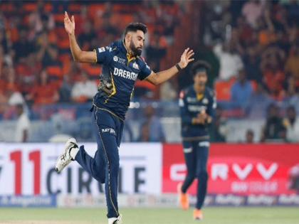IPL 2025: Navjot Singh Sidhu "salutes complete bowler" Siraj after record-shattering spell in Hyderabad | IPL 2025: Navjot Singh Sidhu "salutes complete bowler" Siraj after record-shattering spell in Hyderabad