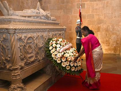 President Murmu lays wreath at tomb of Luis Vaz de Camoes in Portugal | President Murmu lays wreath at tomb of Luis Vaz de Camoes in Portugal President Murmu lays wreath at tomb of Luis Vaz de Camoes in Portugal | President Murmu lays wreath at tomb of Luis Vaz de Camoes in Portugal