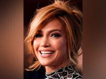 Jennifer Lopez to host American Music Awards for second time | Jennifer Lopez to host American Music Awards for second time Jennifer Lopez to host American Music Awards for second time | Jennifer Lopez to host American Music Awards for second time