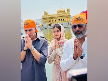 Kesari 2: Akshay Kumar, R. Madhavan, Ananya Panday offer prayers at Golden Temple | Kesari 2: Akshay Kumar, R. Madhavan, Ananya Panday offer prayers at Golden Temple Kesari 2: Akshay Kumar, R. Madhavan, Ananya Panday offer prayers at Golden Temple | Kesari 2: Akshay Kumar, R. Madhavan, Ananya Panday offer prayers at Golden Temple