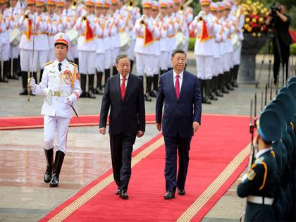Xi Jinping urges China, Vietnam to fight "unilateral bullying," uphold global free trade | Xi Jinping urges China, Vietnam to fight "unilateral bullying," uphold global free trade Xi Jinping urges China, Vietnam to fight "unilateral bullying," uphold global free trade | Xi Jinping urges China, Vietnam to fight "unilateral bullying," uphold global free trade