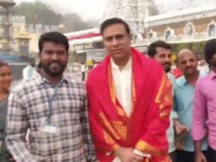 VVS Laxman offers prayers at Sri Venkateswara Swamy Temple in Tirumala | VVS Laxman offers prayers at Sri Venkateswara Swamy Temple in Tirumala