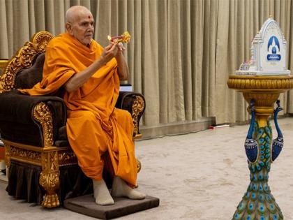 BAPS spiritual guru Mahant Swami Maharaj condoles demise of Pope Francis | BAPS spiritual guru Mahant Swami Maharaj condoles demise of Pope Francis BAPS spiritual guru Mahant Swami Maharaj condoles demise of Pope Francis | BAPS spiritual guru Mahant Swami Maharaj condoles demise of Pope Francis