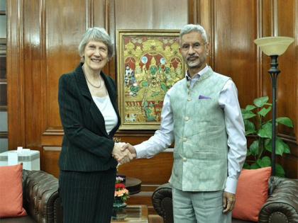 EAM Jaishankar holds talks with Ex-New Zealand PM, appreciates her solidarity on Pahalgam terror attack | EAM Jaishankar holds talks with Ex-New Zealand PM, appreciates her solidarity on Pahalgam terror attack EAM Jaishankar holds talks with Ex-New Zealand PM, appreciates her solidarity on Pahalgam terror attack | EAM Jaishankar holds talks with Ex-New Zealand PM, appreciates her solidarity on Pahalgam terror attack