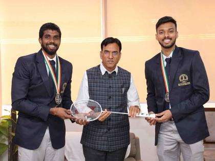 Satwiksairaj Rankireddy, Chirag Shetty receive Major Dhyan Chand Khel Ratna award | Satwiksairaj Rankireddy, Chirag Shetty receive Major Dhyan Chand Khel Ratna award Satwiksairaj Rankireddy, Chirag Shetty receive Major Dhyan Chand Khel Ratna award | Satwiksairaj Rankireddy, Chirag Shetty receive Major Dhyan Chand Khel Ratna award