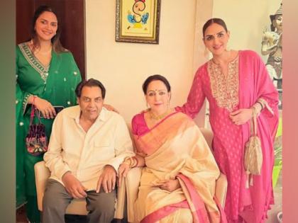 Esha Deol calls parents Dharmendra, Hema Malini her "World" as couple celebrate their wedding anniversary | Esha Deol calls parents Dharmendra, Hema Malini her "World" as couple celebrate their wedding anniversary Esha Deol calls parents Dharmendra, Hema Malini her "World" as couple celebrate their wedding anniversary | Esha Deol calls parents Dharmendra, Hema Malini her "World" as couple celebrate their wedding anniversary