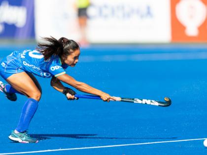 Indian women's hockey team falls 0-2 to Australia | Indian women's hockey team falls 0-2 to Australia Indian women's hockey team falls 0-2 to Australia | Indian women's hockey team falls 0-2 to Australia