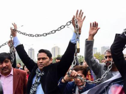 Press freedom under siege: Pakistan falls to 158th in global rankings | Press freedom under siege: Pakistan falls to 158th in global rankings Press freedom under siege: Pakistan falls to 158th in global rankings | Press freedom under siege: Pakistan falls to 158th in global rankings