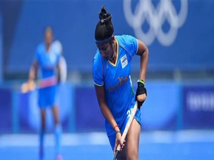 India women's hockey team goes down 2-3 against Australia in nerve-biting thriller | India women's hockey team goes down 2-3 against Australia in nerve-biting thriller India women's hockey team goes down 2-3 against Australia in nerve-biting thriller | India women's hockey team goes down 2-3 against Australia in nerve-biting thriller