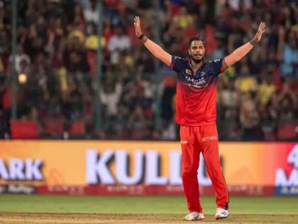 "He is right up there with some of the best": Dinesh Karthik applauds Yash Dayal's last-over heroics against CSK | "He is right up there with some of the best": Dinesh Karthik applauds Yash Dayal's last-over heroics against CSK