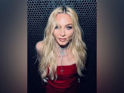 Madonna returns to Met Gala, hits red carpet with a cigar | Madonna returns to Met Gala, hits red carpet with a cigar Madonna returns to Met Gala, hits red carpet with a cigar | Madonna returns to Met Gala, hits red carpet with a cigar