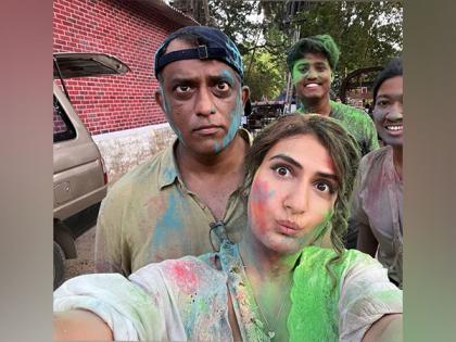 Fatima Sana Sheikh extend birthday wishes to Anurag Basu with goofy pictures | Fatima Sana Sheikh extend birthday wishes to Anurag Basu with goofy pictures Fatima Sana Sheikh extend birthday wishes to Anurag Basu with goofy pictures | Fatima Sana Sheikh extend birthday wishes to Anurag Basu with goofy pictures