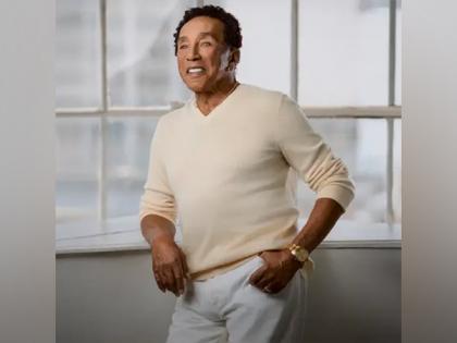 Smokey Robinson denies sexual assault allegations | Smokey Robinson denies sexual assault allegations Smokey Robinson denies sexual assault allegations | Smokey Robinson denies sexual assault allegations