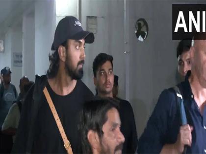 DC, PBKS players, others reach New Delhi in 'specially' arranged Vande Bharat train after called off Dharamshala match | DC, PBKS players, others reach New Delhi in 'specially' arranged Vande Bharat train after called off Dharamshala match