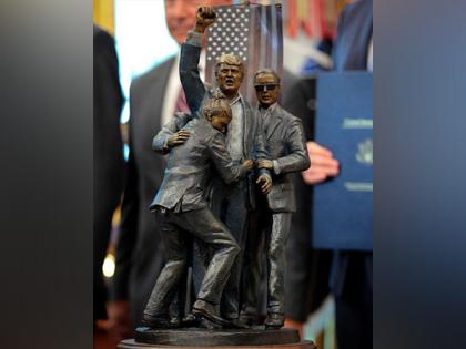 Trump installs statue depicting 2024 assassination attempt in Oval Office | Trump installs statue depicting 2024 assassination attempt in Oval Office Trump installs statue depicting 2024 assassination attempt in Oval Office | Trump installs statue depicting 2024 assassination attempt in Oval Office
