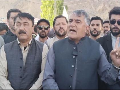 Gilgit Baltistan traders protest against 'illegal taxes' and neglect at Sost Dry Port | Gilgit Baltistan traders protest against 'illegal taxes' and neglect at Sost Dry Port Gilgit Baltistan traders protest against 'illegal taxes' and neglect at Sost Dry Port | Gilgit Baltistan traders protest against 'illegal taxes' and neglect at Sost Dry Port