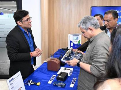 In a first, 3-nanometer chips will be designed in India, announces Minister Ashwini Vaishnaw | In a first, 3-nanometer chips will be designed in India, announces Minister Ashwini Vaishnaw In a first, 3-nanometer chips will be designed in India, announces Minister Ashwini Vaishnaw | In a first, 3-nanometer chips will be designed in India, announces Minister Ashwini Vaishnaw
