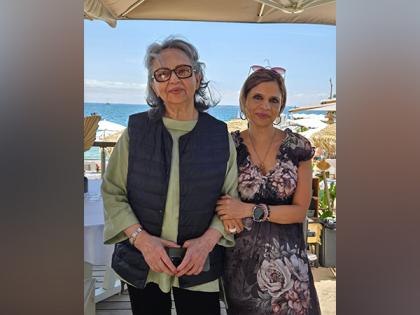 Sharmila Tagore arrives at Cannes, to attend screening of 'Aranyer Din Ratri' | Sharmila Tagore arrives at Cannes, to attend screening of 'Aranyer Din Ratri' Sharmila Tagore arrives at Cannes, to attend screening of 'Aranyer Din Ratri' | Sharmila Tagore arrives at Cannes, to attend screening of 'Aranyer Din Ratri'
