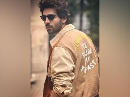 Kartik Aaryan heads to Europe for shoot of 'Tu Meri Main Tera, Main Tera Tu Meri' | Kartik Aaryan heads to Europe for shoot of 'Tu Meri Main Tera, Main Tera Tu Meri' Kartik Aaryan heads to Europe for shoot of 'Tu Meri Main Tera, Main Tera Tu Meri' | Kartik Aaryan heads to Europe for shoot of 'Tu Meri Main Tera, Main Tera Tu Meri'