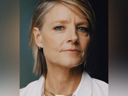 Jodie Foster's 'Vie Privee' receives 10-minute ovation at Cannes | Jodie Foster's 'Vie Privee' receives 10-minute ovation at Cannes Jodie Foster's 'Vie Privee' receives 10-minute ovation at Cannes | Jodie Foster's 'Vie Privee' receives 10-minute ovation at Cannes