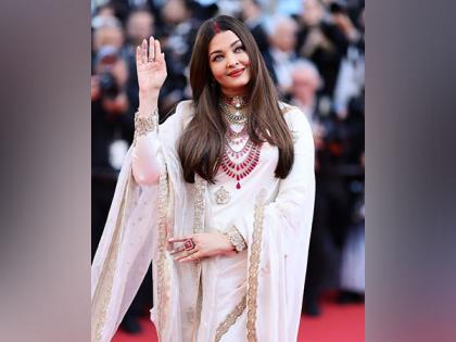 Cannes: Aishwarya Rai Bachchan exudes desi royalty in Banarasi saree, flaunts sindoor | Cannes: Aishwarya Rai Bachchan exudes desi royalty in Banarasi saree, flaunts sindoor Cannes: Aishwarya Rai Bachchan exudes desi royalty in Banarasi saree, flaunts sindoor | Cannes: Aishwarya Rai Bachchan exudes desi royalty in Banarasi saree, flaunts sindoor