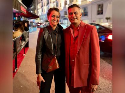 Neeraj Ghaywan 'hangs out' with 'biggest Indian star' Payal Kapadia, shares picture | Neeraj Ghaywan 'hangs out' with 'biggest Indian star' Payal Kapadia, shares picture Neeraj Ghaywan 'hangs out' with 'biggest Indian star' Payal Kapadia, shares picture | Neeraj Ghaywan 'hangs out' with 'biggest Indian star' Payal Kapadia, shares picture