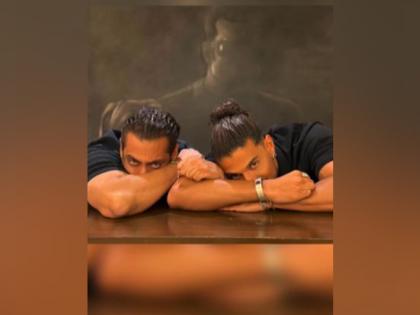 Salman Khan cheers for Sooraj Pancholi ahead of actor's big screen return with 'Kesari Veer' | Salman Khan cheers for Sooraj Pancholi ahead of actor's big screen return with 'Kesari Veer' Salman Khan cheers for Sooraj Pancholi ahead of actor's big screen return with 'Kesari Veer' | Salman Khan cheers for Sooraj Pancholi ahead of actor's big screen return with 'Kesari Veer'