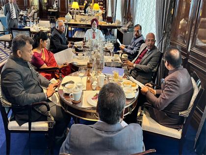 In Moscow, Indian envoy Vinay Kumar briefs all-party delegation on India-Russia ties | In Moscow, Indian envoy Vinay Kumar briefs all-party delegation on India-Russia ties In Moscow, Indian envoy Vinay Kumar briefs all-party delegation on India-Russia ties | In Moscow, Indian envoy Vinay Kumar briefs all-party delegation on India-Russia ties