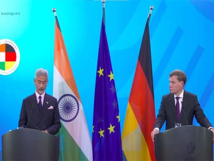 India will deal with Pakistan bilaterally, won't give in to nuclear blackmail: Jaishankar in Berlin | India will deal with Pakistan bilaterally, won't give in to nuclear blackmail: Jaishankar in Berlin India will deal with Pakistan bilaterally, won't give in to nuclear blackmail: Jaishankar in Berlin | India will deal with Pakistan bilaterally, won't give in to nuclear blackmail: Jaishankar in Berlin