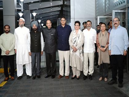 "Stand against cross-border terrorism will be highlighted in all engagements": Indian Embassy in Bahrain on arrival of all-party delegation | "Stand against cross-border terrorism will be highlighted in all engagements": Indian Embassy in Bahrain on arrival of all-party delegation "Stand against cross-border terrorism will be highlighted in all engagements": Indian Embassy in Bahrain on arrival of all-party delegation | "Stand against cross-border terrorism will be highlighted in all engagements": Indian Embassy in Bahrain on arrival of all-party delegation