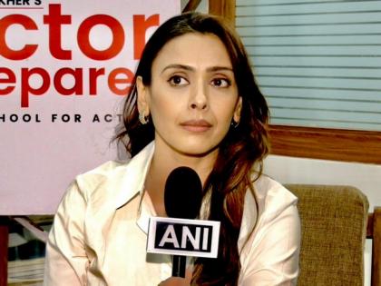 Hrishitaa Bhatt gets candid about her journey in entertainment industry, recalls making film debut with SRK's 'Asoka' | Hrishitaa Bhatt gets candid about her journey in entertainment industry, recalls making film debut with SRK's 'Asoka' Hrishitaa Bhatt gets candid about her journey in entertainment industry, recalls making film debut with SRK's 'Asoka' | Hrishitaa Bhatt gets candid about her journey in entertainment industry, recalls making film debut with SRK's 'Asoka'