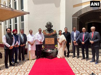 All-Party Delegation at Doha pays tribute to Mahatma Gandhi | All-Party Delegation at Doha pays tribute to Mahatma Gandhi All-Party Delegation at Doha pays tribute to Mahatma Gandhi | All-Party Delegation at Doha pays tribute to Mahatma Gandhi