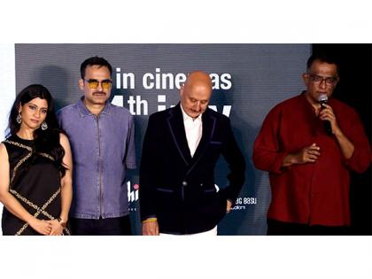 Anurag Basu says "Konkona started crying" while missing Irrfan Khan during 'Metro...In Dino' shoot | Anurag Basu says "Konkona started crying" while missing Irrfan Khan during 'Metro...In Dino' shoot