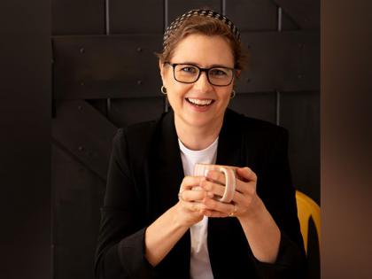 Jenna Fischer says The Office was strong even after Steve Carell's exit | Jenna Fischer says The Office was strong even after Steve Carell's exit Jenna Fischer says The Office was strong even after Steve Carell's exit | Jenna Fischer says The Office was strong even after Steve Carell's exit