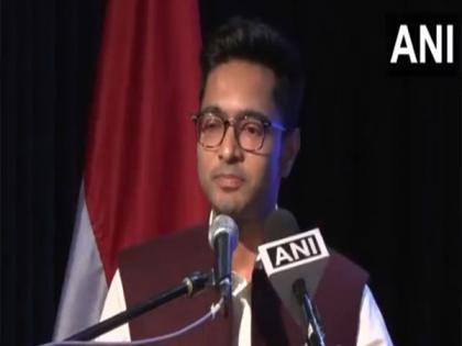 "Will not let political interest come before nation's interest," Abhishek Banerjee interacts with Indian diaspora in Indonesia | "Will not let political interest come before nation's interest," Abhishek Banerjee interacts with Indian diaspora in Indonesia "Will not let political interest come before nation's interest," Abhishek Banerjee interacts with Indian diaspora in Indonesia | "Will not let political interest come before nation's interest," Abhishek Banerjee interacts with Indian diaspora in Indonesia