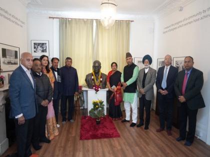 "Ambedkar was a great Indian, we are humbled and proud to be on premises of his home": All-party delegation led by Ravi Shankar Prasad pays tribute in London | "Ambedkar was a great Indian, we are humbled and proud to be on premises of his home": All-party delegation led by Ravi Shankar Prasad pays tribute in London "Ambedkar was a great Indian, we are humbled and proud to be on premises of his home": All-party delegation led by Ravi Shankar Prasad pays tribute in London | "Ambedkar was a great Indian, we are humbled and proud to be on premises of his home": All-party delegation led by Ravi Shankar Prasad pays tribute in London