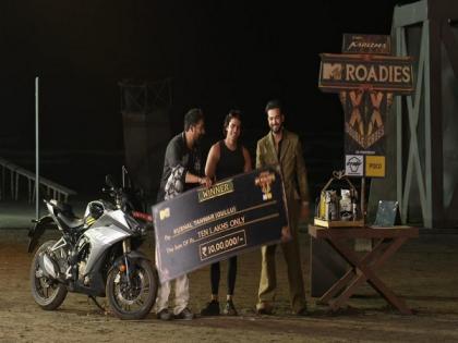 Roadies Double Cross finale: Kushal Tanwar from Elvish Yadav's gang emerges as winner | Roadies Double Cross finale: Kushal Tanwar from Elvish Yadav's gang emerges as winner Roadies Double Cross finale: Kushal Tanwar from Elvish Yadav's gang emerges as winner | Roadies Double Cross finale: Kushal Tanwar from Elvish Yadav's gang emerges as winner